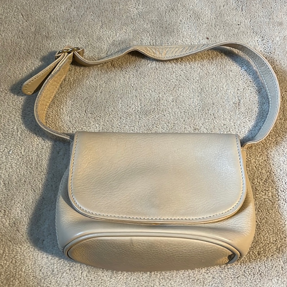 Tan coach leather handbag